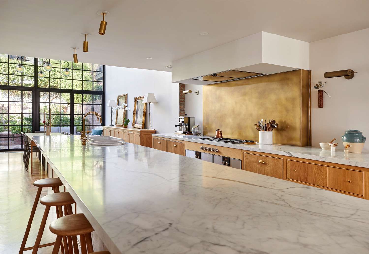 Kitchen Islands Have Turn into Continents