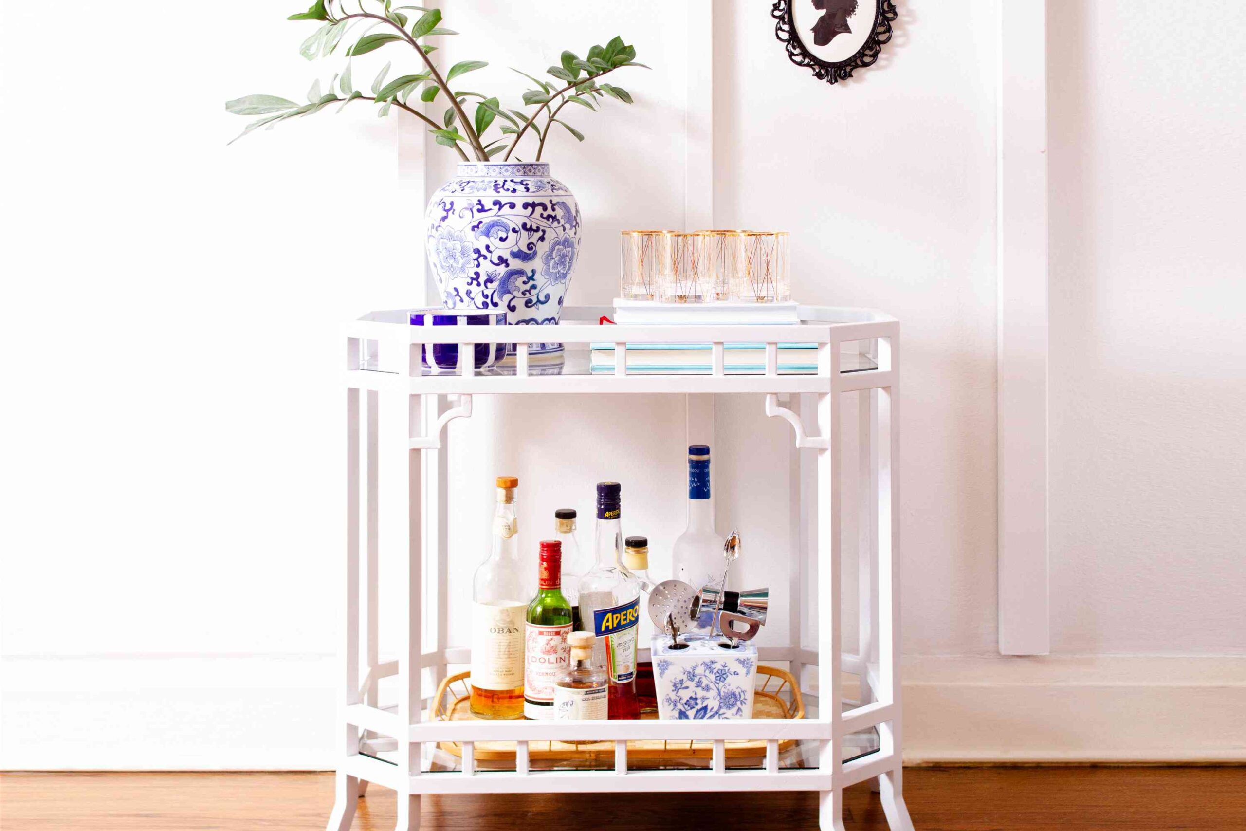 36 Mini Bar Ideas to Create a Useful Small Dwelling Bar